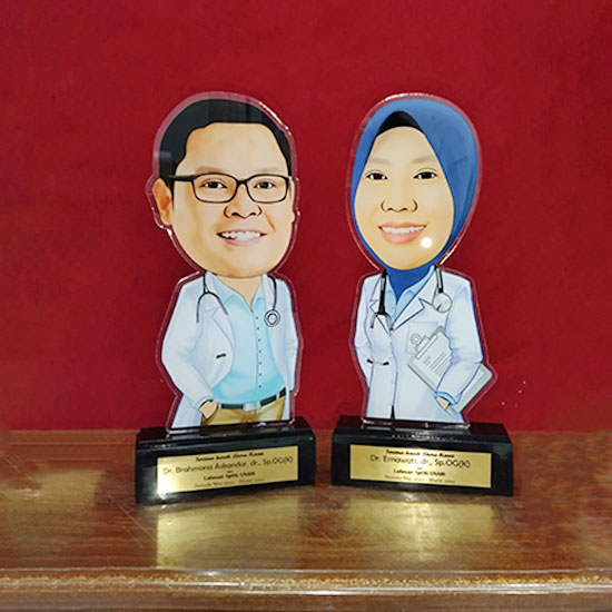 Custom Plakat Akrilik A4 (tebal 5mm) | Cathay Digital Printing