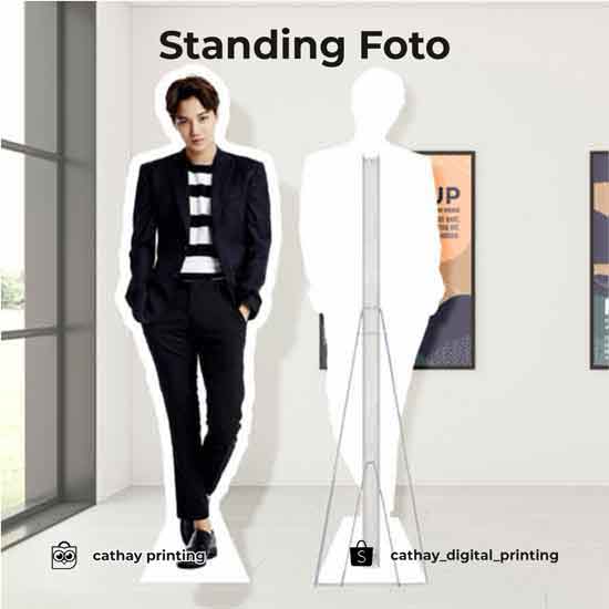 Standing Foto