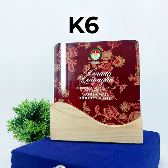 paket plakat akrilik+kayu (kode 6)